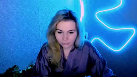 Lora online show from January 15, 2026, 3:11 am