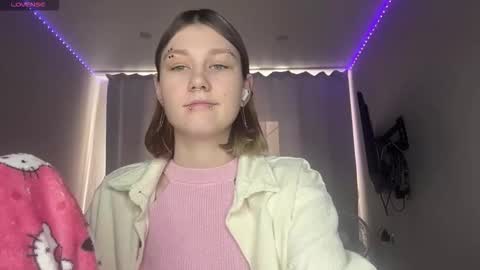 Lora online show from March 12, 2026, 6:19 am