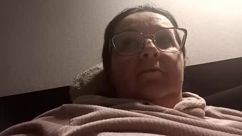 Snapshot of loraflame chatting on December 4, 2024, 3:54 pm Lora online show from December 4, 2024, 3:54 pm