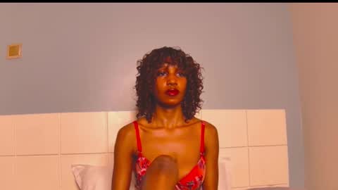 Snapshot of loraforreal chatting on November 2, 2025, 2:58 am Blackcat online show from November 2, 2025, 2:58 am