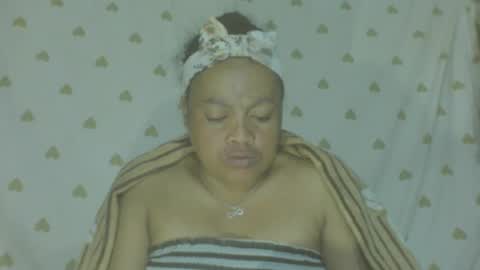 Snapshot of lorahvane chatting on June 24, 2026, 6:40 pm LorahVane online show from June 24, 2026, 6:40 pm