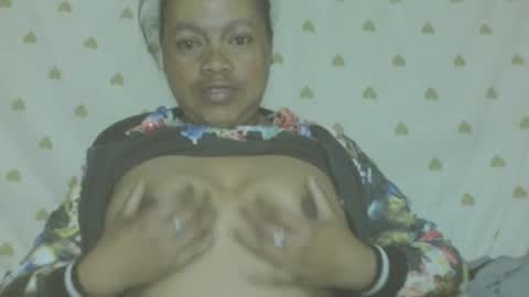 Snapshot of lorahvane chatting on July 10, 2026, 12:48 am LorahVane online show from July 10, 2026, 12:48 am