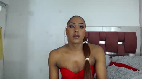 Snapshot of lorainebigdickts chatting on November 19, 2025, 9:26 pm Loraine online show from November 19, 2025, 9:26 pm