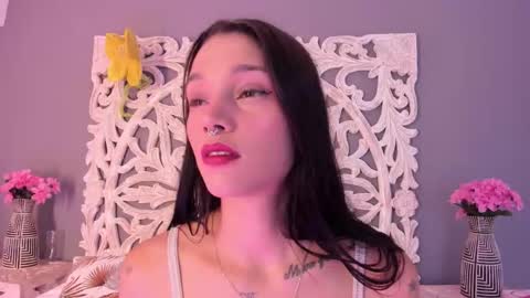 loraineblake online show from February 15, 2026, 12:58 pm