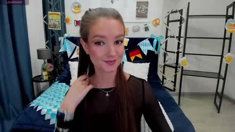 Snapshot of lorasunny chatting on October 1, 2025, 8:31 am Ur sensual Lora online show from October 1, 2025, 8:31 am