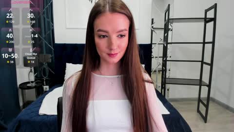 Ur sensual Lora online show from April 1, 2026, 7:31 am