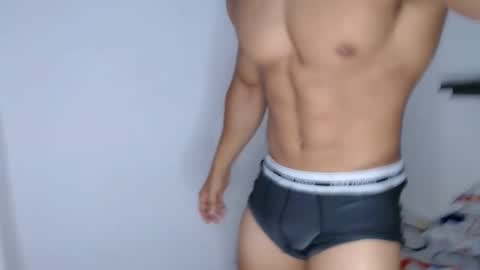 Dominic online show from November 28, 2025, 2:31 pm