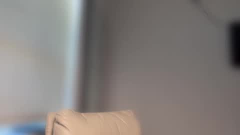 Cale online show from February 6, 2026, 6:33 pm