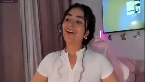 Snapshot of lore_rey chatting on July 10, 2026, 1:10 am lore_rey online show from July 10, 2026, 1:10 am