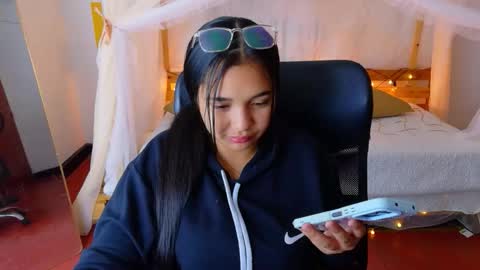 loreanis online show from March 16, 2026, 6:06 am