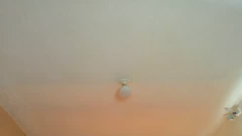 Snapshot of loreaniss chatting on June 28, 2026, 9:10 pm loreanis online show from June 28, 2026, 9:10 pm