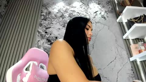 Doll Queen online show from April 28, 2026, 11:04 am