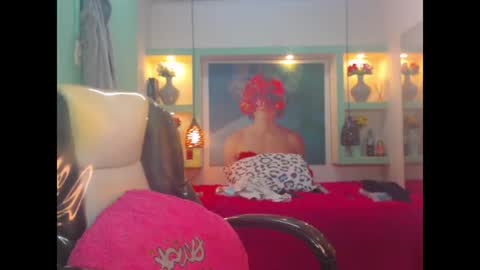 Snapshot of lorenapinto_ chatting on July 26, 2026, 2:53 am lore online show from July 26, 2026, 2:53 am