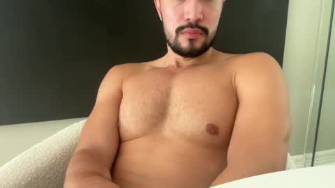 Snapshot of lorenzo_1997 chatting on November 27, 2025, 8:22 pm Lorenzo online show from November 27, 2025, 8:22 pm