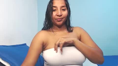 Snapshot of loretta_ chatting on January 18, 2026, 6:55 pm Loretta Gmez online show from January 18, 2026, 6:55 pm