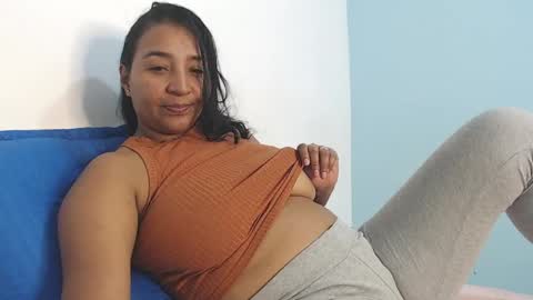 Snapshot of loretta_ chatting on April 24, 2026, 10:01 pm Loretta Gmez online show from April 24, 2026, 10:01 pm