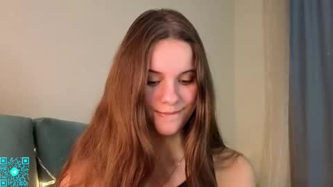 Snapshot of lorettadunnelli chatting on October 24, 2025, 5:53 pm Chloe for Fan BlackHole online show from October 24, 2025, 5:53 pm