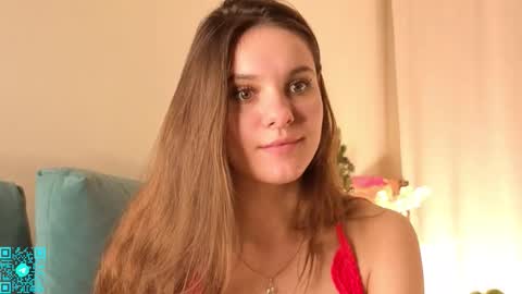 Snapshot of lorettadunnelli chatting on December 5, 2025, 7:54 pm Chloe for Fan BlackHole online show from December 5, 2025, 7:54 pm