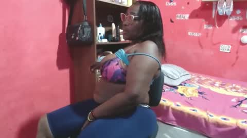 loretybighot online show from September 28, 2025, 2:11 pm