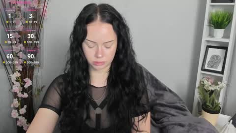 Snapshot of lori_hells chatting on May 18, 2026, 3:24 am Lori online show from May 18, 2026, 3:24 am