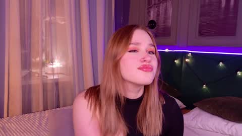 Lori online show from December 8, 2024, 7:43 pm