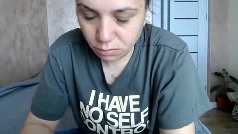 LorraGrey online show from April 27, 2026, 6:11 am
