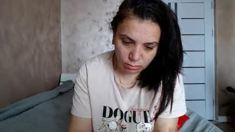 LorraGrey online show from May 12, 2026, 6:54 am
