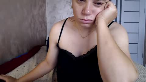 LorraGrey online show from July 1, 2026, 3:52 am