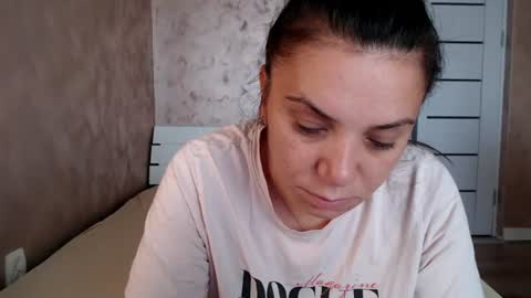 LorraGrey online show from July 14, 2026, 3:33 am