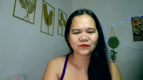 Snapshot of lorraine_cola chatting on August 1, 2026, 12:37 pm Lorraine online show from August 1, 2026, 12:37 pm