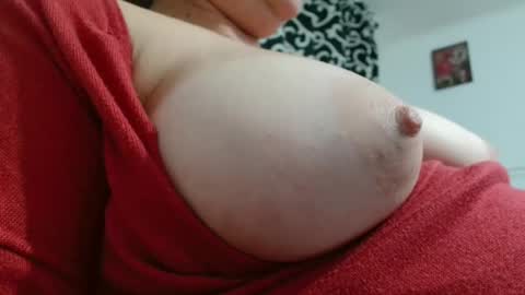 Snapshot of lory34 chatting on October 9, 2025, 5:16 am lory34 online show from October 9, 2025, 5:16 am