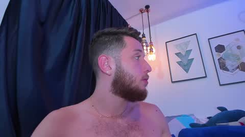 JUAN  JUAN online show from December 11, 2024, 11:00 pm