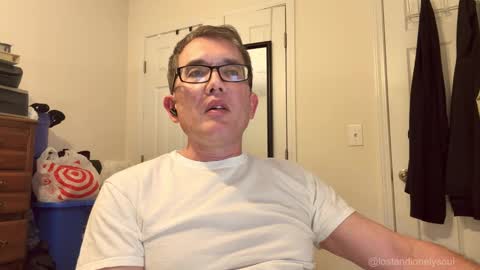 Snapshot of lostandlonelysoul chatting on October 13, 2025, 4:12 am Hazemir online show from October 13, 2025, 4:12 am