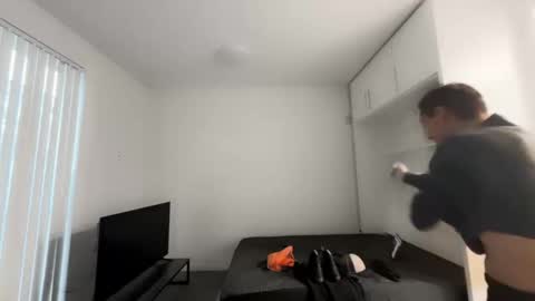 lostpuppyboy online show from September 23, 2025, 1:41 am