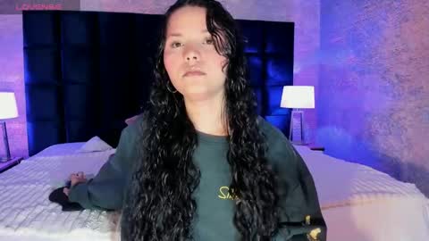 Snapshot of lotti_carter chatting on March 1, 2025, 3:32 am Lotti online show from March 1, 2025, 3:32 am