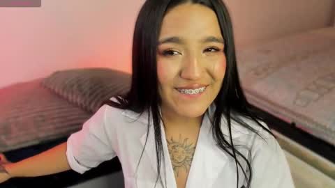 lottie_fox online show from February 18, 2026, 3:24 am