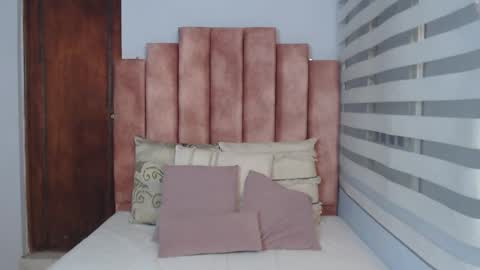  Lou Rosse  online show from February 28, 2025, 8:28 pm