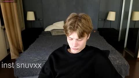 Snapshot of louie_evans chatting on November 9, 2025, 9:24 pm louie_evans online show from November 9, 2025, 9:24 pm