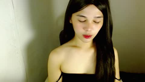 Snapshot of louilalicious chatting on December 17, 2025, 1:00 am louilalicious online show from December 17, 2025, 1:00 am