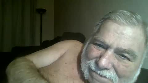 louis_chokdee online show from December 26, 2024, 4:47 pm