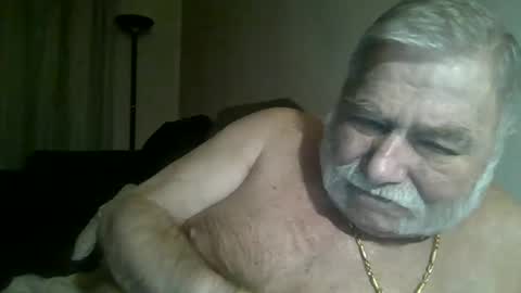 louis_chokdee online show from January 10, 2025, 7:43 pm