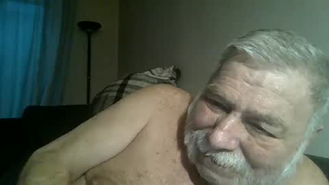 louis_chokdee online show from March 1, 2025, 5:27 pm