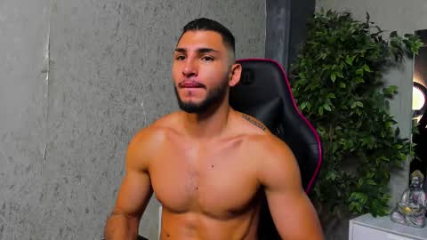 Snapshot of louis_connor chatting on October 4, 2025, 4:43 am Louis online show from October 4, 2025, 4:43 am