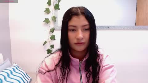 Snapshot of louis_k chatting on June 1, 2026, 9:44 am Louis K online show from June 1, 2026, 9:44 am