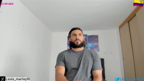 louis_marley_ online show from January 31, 2025, 6:36 pm