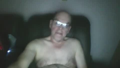 Snapshot of louism13 chatting on June 1, 2026, 3:41 am louism13 online show from June 1, 2026, 3:41 am