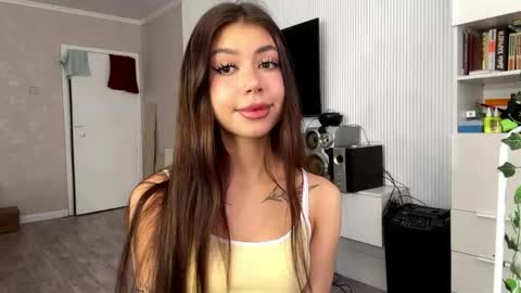 Snapshot of louiswawrzyniak chatting on March 12, 2026, 11:16 am Flora online show from March 12, 2026, 11:16 am