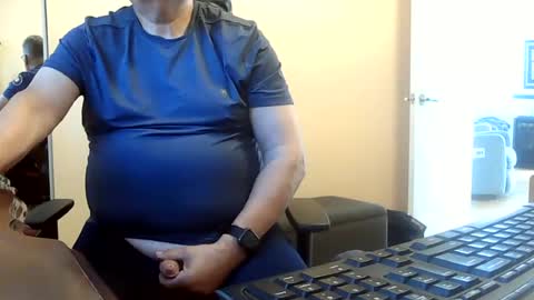loumtl3 online show from June 22, 2026, 12:24 pm