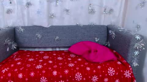 love bella  online show from December 18, 2025, 12:17 am