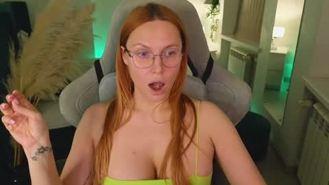 Snapshot of love_call chatting on January 17, 2025, 11:38 am love_call online show from January 17, 2025, 11:38 am